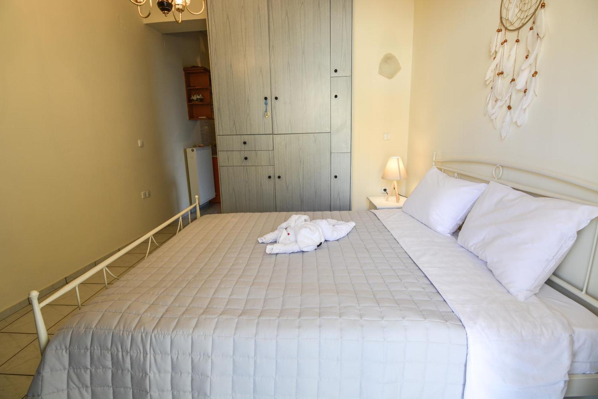 Mara'S Apartments Xylokastro Ngoại thất bức ảnh